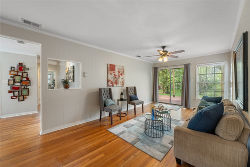 2639 W 45th St, Austin, TX, 78731-5941 | Card Image