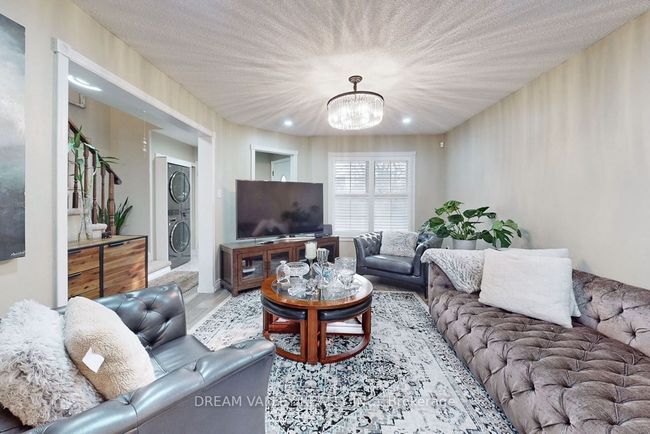 MAIN - 15 Tresher Crt, House other with 3 bedrooms, 3 bathrooms and 2 parking in Ajax ON | Image 6