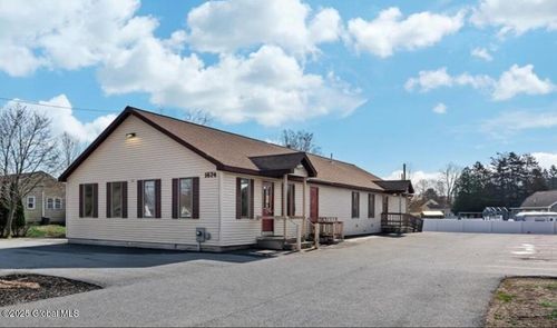 1674 Route 9, South Glens Falls, NY, 12803-5556 | Card Image