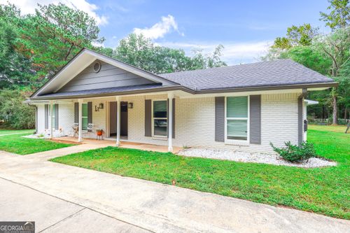 657 Senoia Rd, Tyrone, GA, 30290-2357 | Card Image