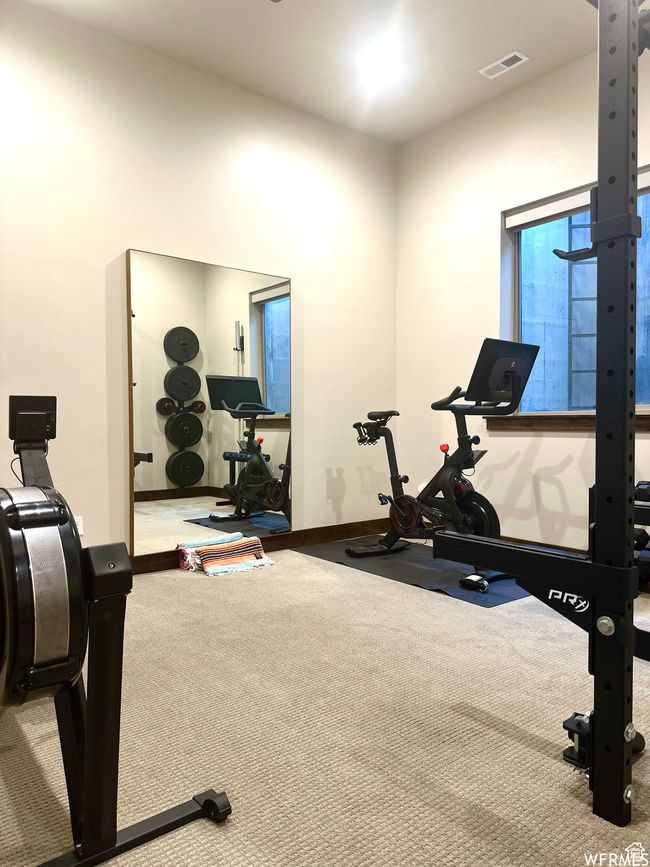 Basement bedroom set up as a gym | Image 34
