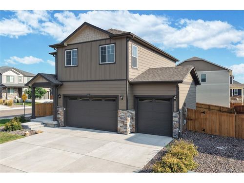 2122 Pineywoods St, Mead, CO, 80542-4033 | Card Image