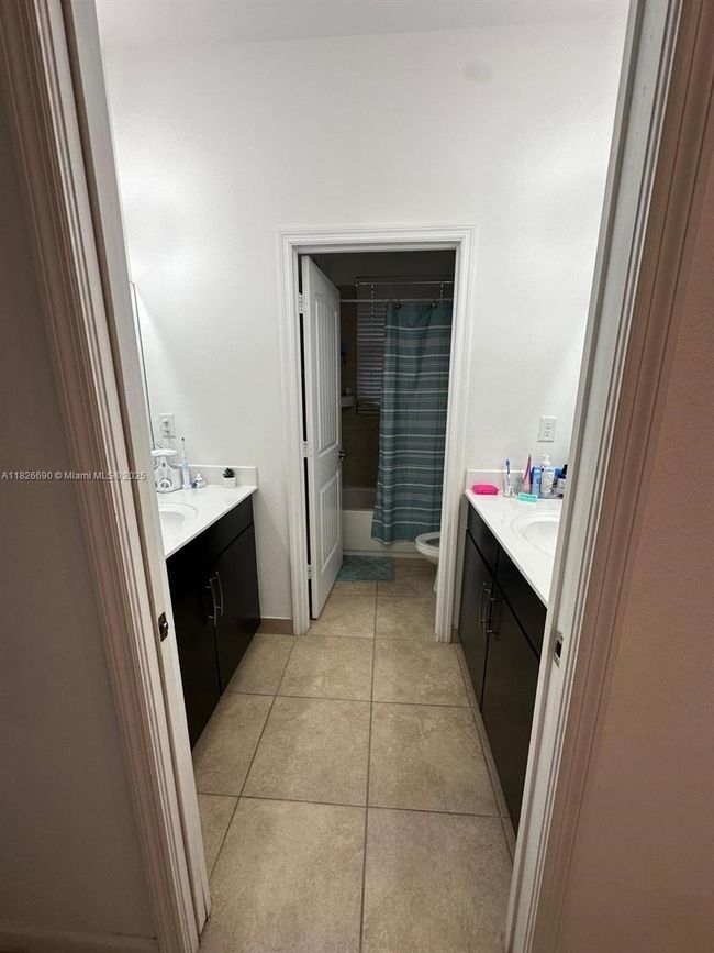 25200 - 25200 Sw 119 Th Ave, House other with 4 bedrooms, 2 bathrooms and null parking in Homestead FL | Image 7
