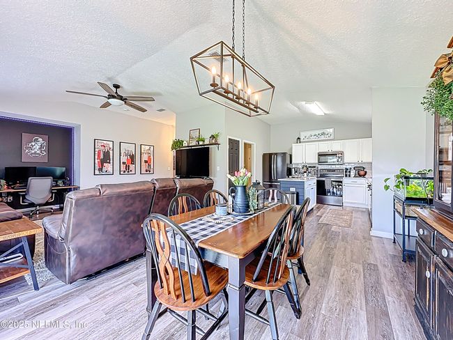 78151 Duckwood Trl, House other with 4 bedrooms, 2 bathrooms and null parking in Yulee FL | Image 5