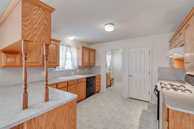 615 County Road 357, House other with 3 bedrooms, 2 bathrooms and 2 parking in Granger TX | Image 14