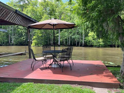 22914 Chene Blanc Ln, Maurepas, LA, 70449-3326 | Card Image