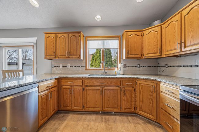 Kitchen | Image 11