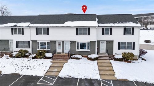 35-35 Christopher Dr, Methuen, MA, 01844-6558 | Card Image
