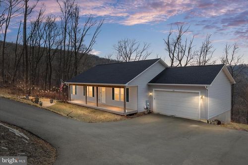 145 Tulip Poplar Dr, LINDEN, VA, 22642-5277 | Card Image