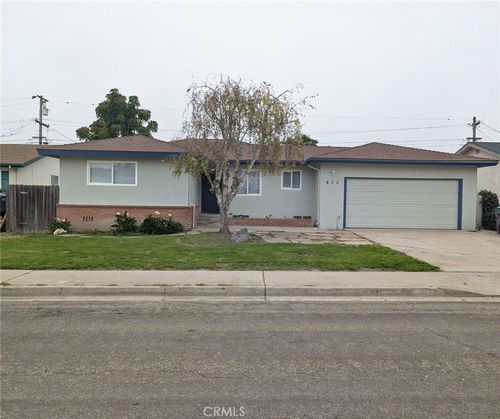 877 Pearl Dr, Arroyo Grande, CA, 93420-4409 | Card Image