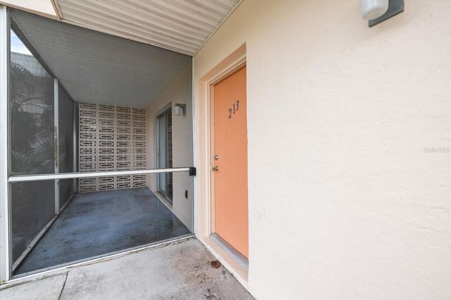APT-213 - 400 Base Ave E, Condo with 2 bedrooms, 2 bathrooms and null parking in VENICE FL | Image 6