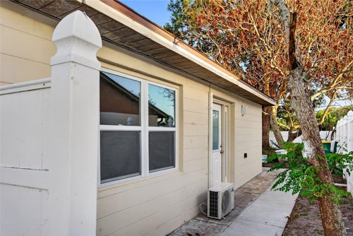 536 Royal Palm Dr, KISSIMMEE, FL, 34743-9308 | Card Image