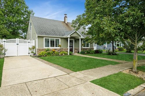 2453 Hull Ave, North Bellmore, NY, 11710-2715 | Card Image