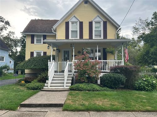 330 Seneca St, Oneida, NY, 13421-2044 | Card Image