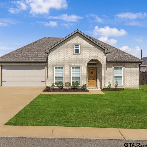 204 Nolan Farms Dr, Winona, TX, 75792-4901 | Card Image