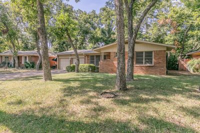 1515 Camellia Drive, House other with 3 bedrooms, 2 bathrooms and null parking in Arlington TX | Image 3