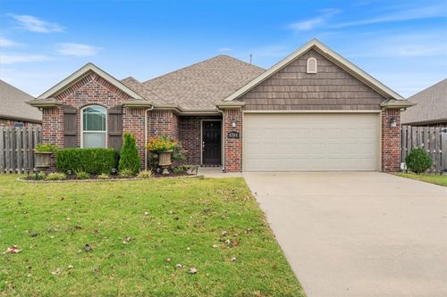 4764 W Croft Dr, Fayetteville, AR, 72704-5035 | Card Image