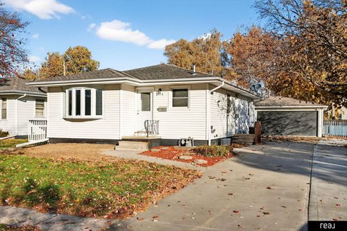 2554 5th Ave, Council Bluffs, IA, 51501-3542 | Card Image