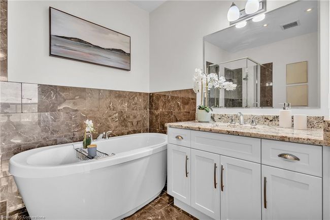 502 - 223 Erb St W, House attached with 2 bedrooms, 2 bathrooms and 1 parking in Waterloo ON | Image 22