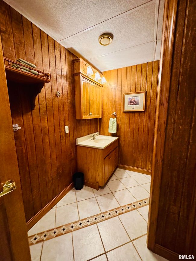 1316 Bridgeport Rd, House other with 3 bedrooms, 2 bathrooms and null parking in Maquon IL | Image 53