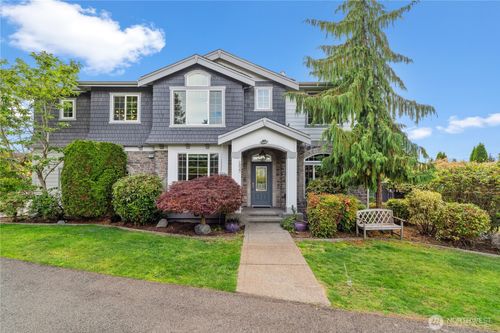 1027 S 232nd St, Des Moines, WA, 98198-7434 | Card Image