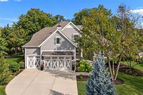 24642 W 121st St, Olathe, KS, 66061-6228 | Card Image