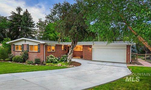 1204 W Highland View Dr, Boise, ID, 83702-1331 | Card Image