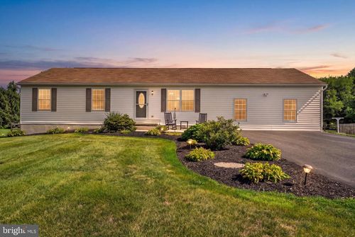 6011 Holly Tree Ct, FELTON, PA, 17322-8342 | Card Image