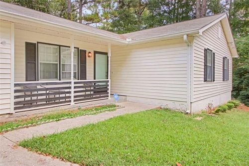 3992 Wrexham Dr, Snellville, GA, 30039-6446 | Card Image