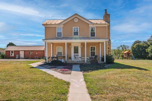 527 Offutt School Rd, AUGUSTA, WV, 26704-2680 | Card Image