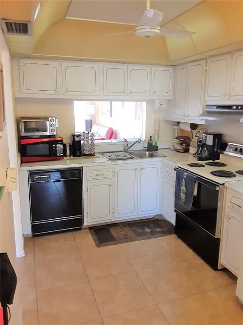 l302-777 S Federal Hwy, Pompano Beach, FL, 33062-5968 | Card Image