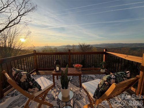 301 Forge Crest Dr, Mills River, NC, 28759-8632 | Card Image