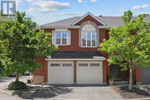 201 Gladeview Pvt, Ottawa, ON, K1T4A6 | Card Image