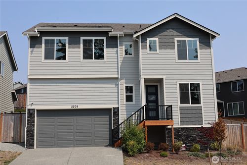 2209 Sw Putnam Dr, Oak Harbor, WA, 98277-2109 | Card Image