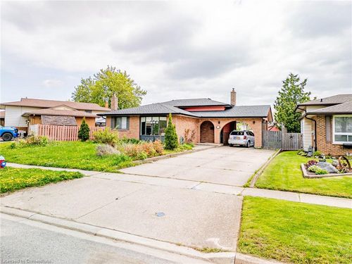 7248 Casey St, Niagara Falls, ON, L2J3R2 | Card Image