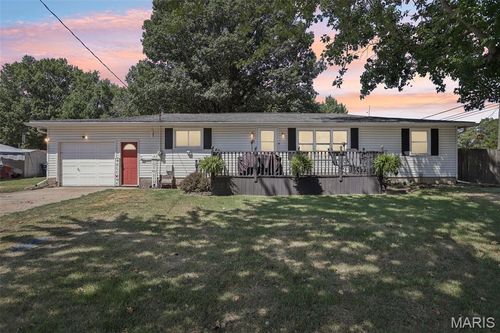 10 Howard St, Litchfield, IL, 62056-1741 | Card Image