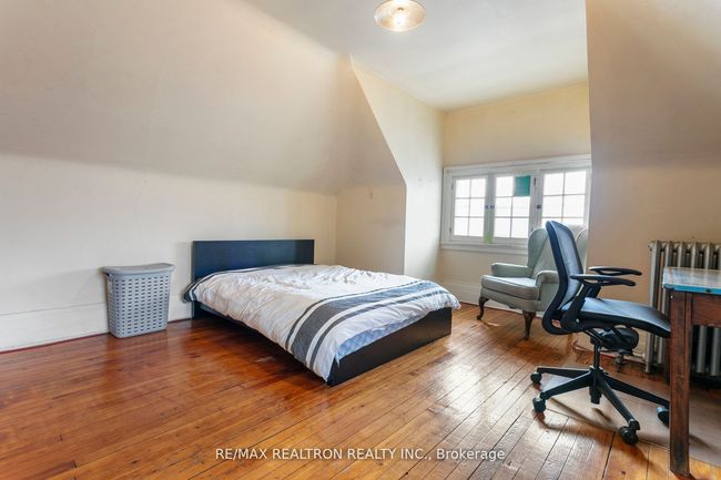 177 Dowling Ave, House other with 8 bedrooms, 3 bathrooms and 2 parking in Toronto ON | Image 26