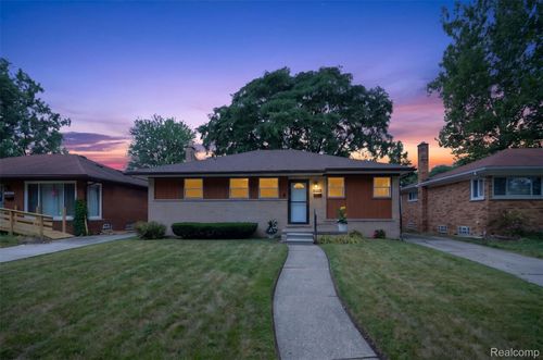 24061 Rensselaer St, Oak Park, MI, 48237-2154 | Card Image