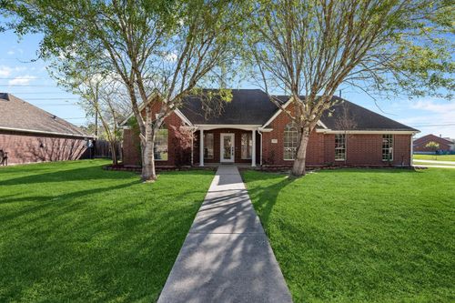 7302 Maple Ln, Baytown, TX, 77521-4924 | Card Image