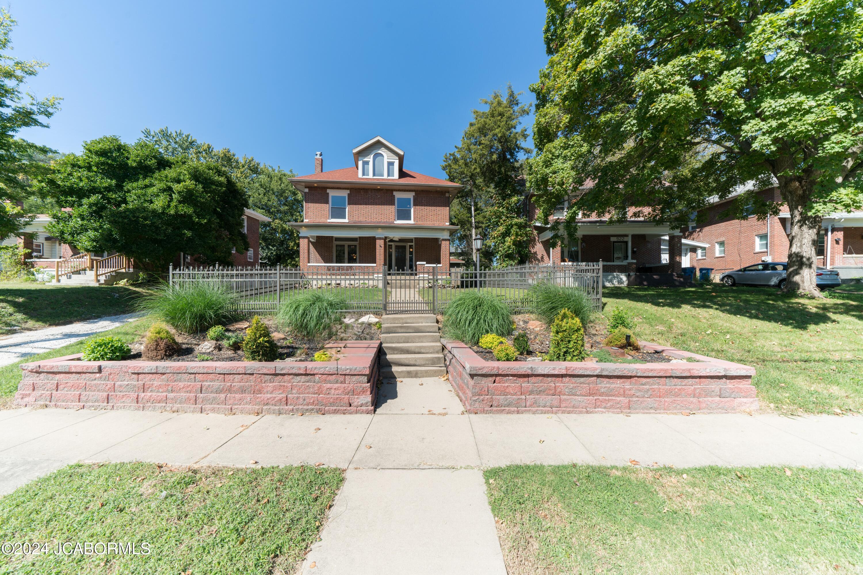 Moreau Dr, Jefferson City, MO 65101