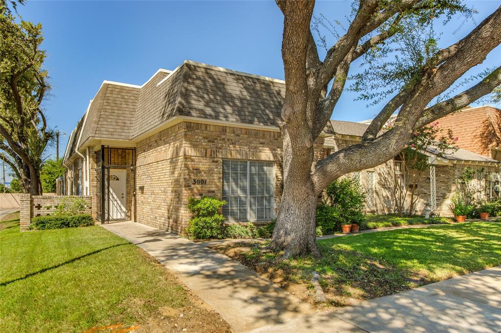 Stonehenge Ln, Carrollton, TX 75006