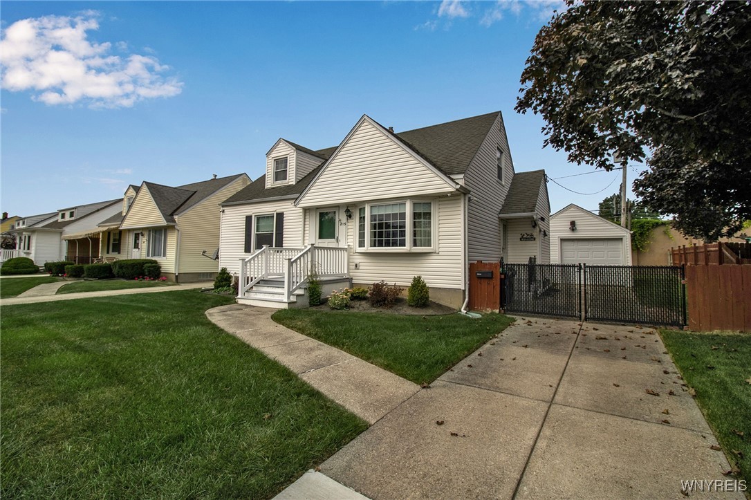 Cresthill Ave, Tonawanda, NY 14150