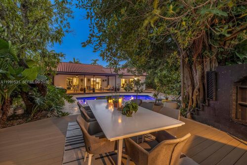 9300 Biscayne Blvd, Miami Shores, FL, 33138-2921 | Card Image