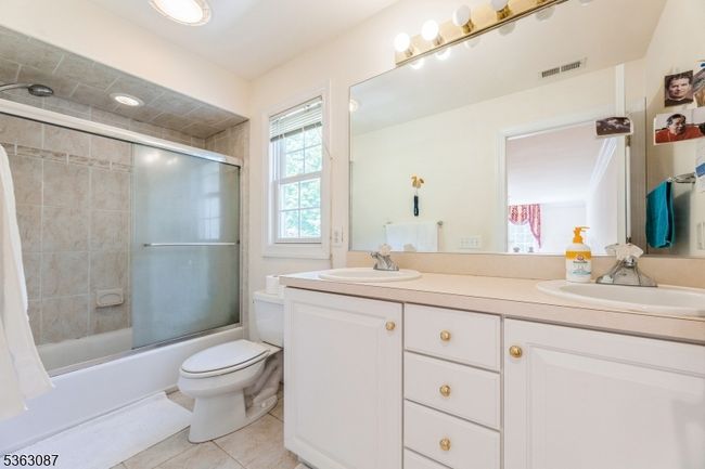 42 Stephens Mill Rd, House other with 4 bedrooms, 3 bathrooms and null parking in Hackettstown NJ | Image 25