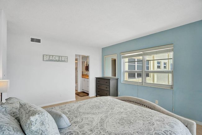 APT-11E - 6000 N Ocean Blvd, Condo with 1 bedrooms, 2 bathrooms and null parking in Lauderdale By The Sea FL | Image 19