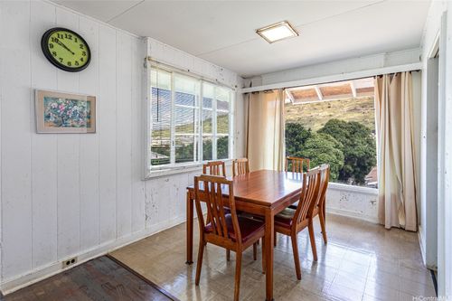 1968 10th Ave, Honolulu, HI, 96816-2910 | Card Image