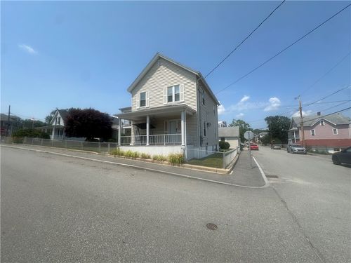 105 Winter St, Manville, RI, 02838-1344 | Card Image