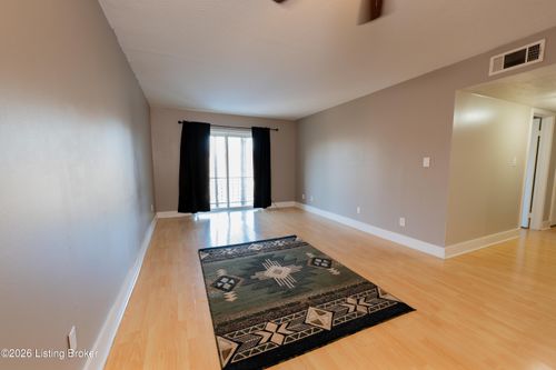 5-726 Zorn Ave, Louisville, KY, 40206-1496 | Card Image