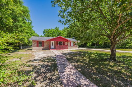 205 Florence Dr, DeFuniak Springs, FL, 32433-3547 | Card Image