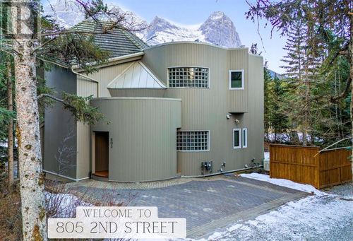 805 2 St, Canmore, AB, T1W2K3 | Card Image